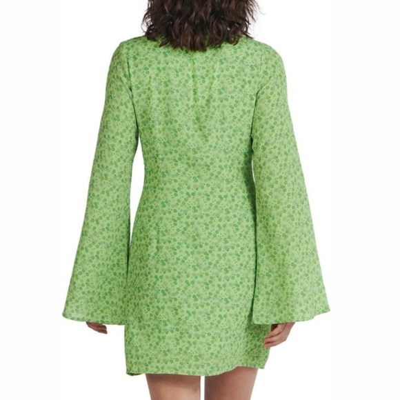 Charlie Holiday Green Floral Long Bell Sleeve V-Neck Nixon Retro 70s Dress - Picture 7 of 12